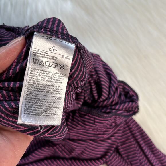 GAP Body Navy and Purple Striped PJ Pants - Picture 5 of 5